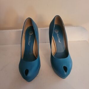 Just Fam Blue Peep-Toe Heels, Size 6